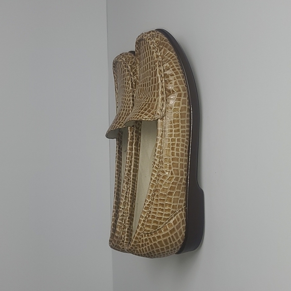 SAS Simplify Croc Print Tripad Comfort Loafers - Picture 5 of 9